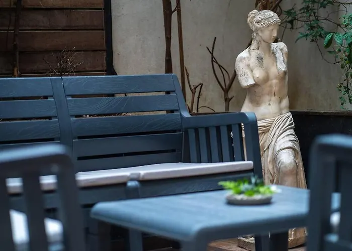 Spacious And Stylish 3br W Private Garden アパート *