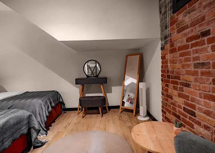 Spacious And Stylish 3br W Private Garden イスタンブール