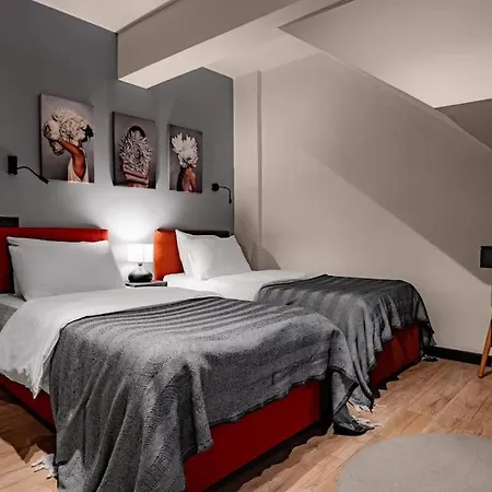 아파트 Spacious And Stylish 3br W Private Garden